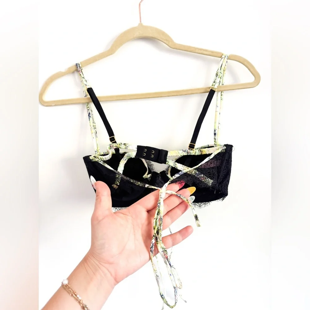 Victoria’s Secret Designer Collection Very Sexy Balconet Bra Lace Island Silk